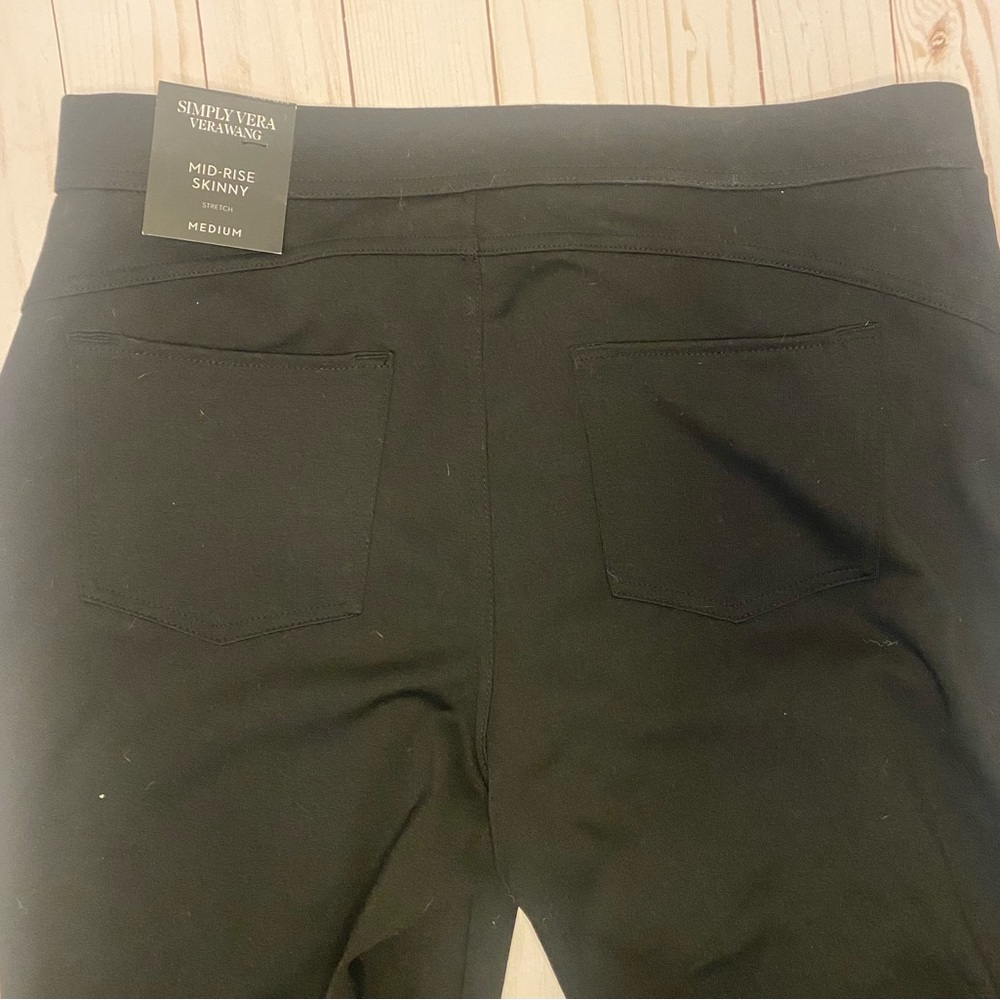 Simply Vera Vera Wang Mid Rise straight Leg Ponte Pant size medium NWT - Picture 4 of 8